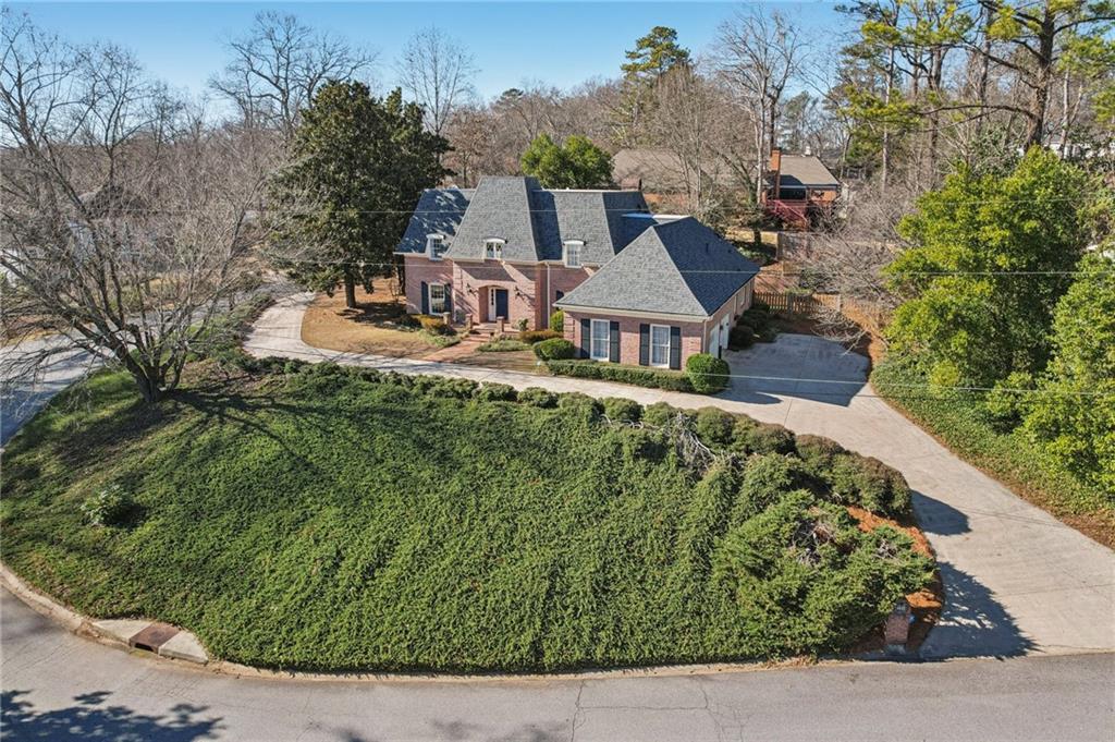 580 Glen Eagles Circle SE