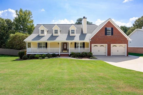Homes For Sale - 5485 Twin Oak Drive<br/> Douglasville, GA 30135