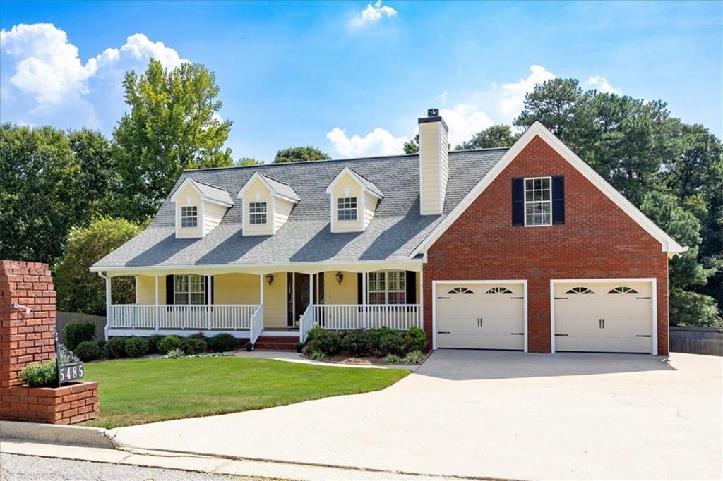 5485 Twin Oak Drive