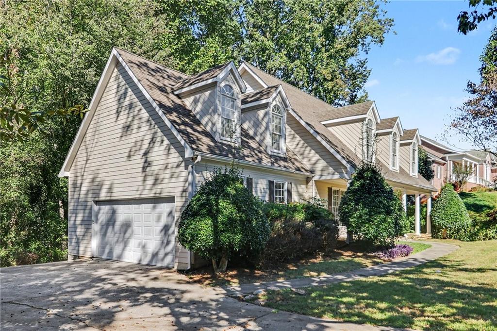 2260 Misty Oaks Drive