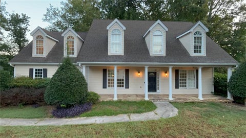 Homes For Sale - 2260 Misty Oaks Drive<br/> Gwinnett County, Buford, GA 30519