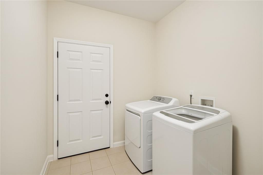 Sawnee Corners - Residential