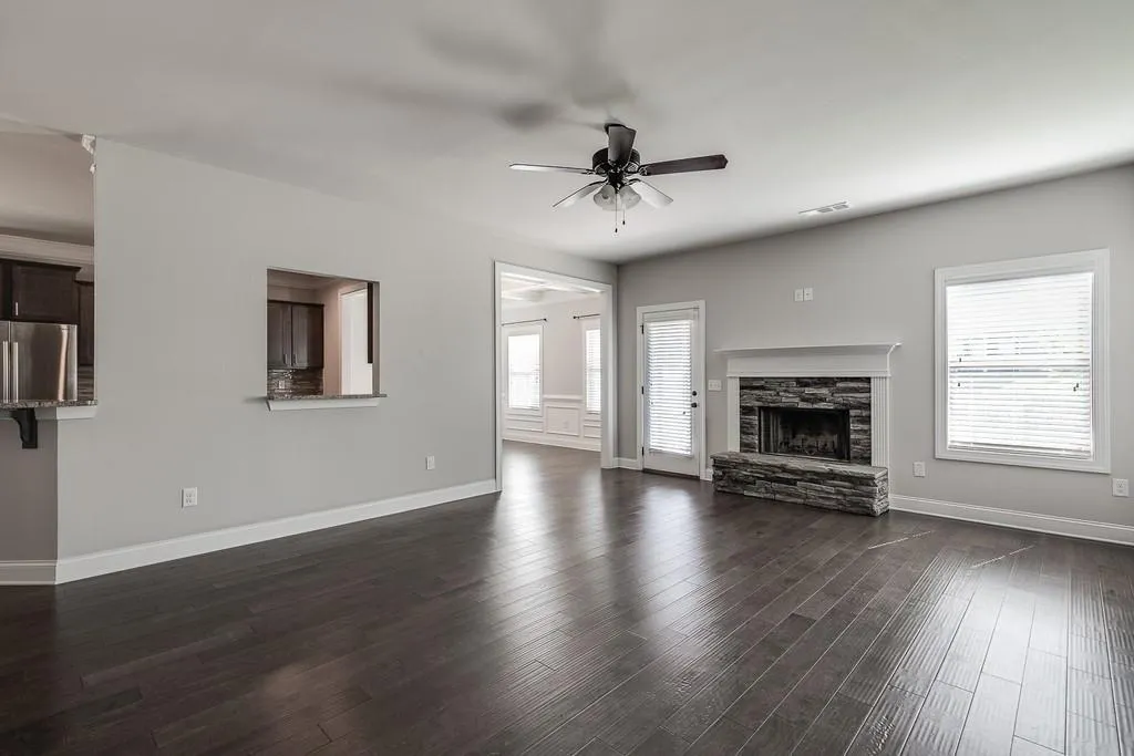 Hoschton, Georgia 30548, United States, 4 Bedrooms Bedrooms, ,3 BathroomsBathrooms,Residential,Active,110580