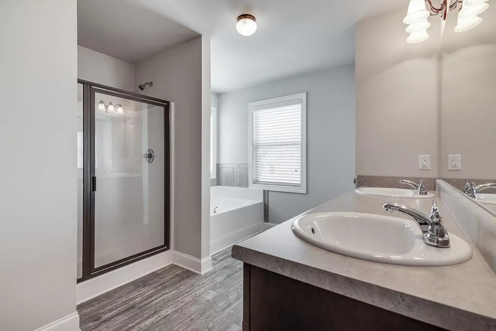 Hoschton, Georgia 30548, United States, 4 Bedrooms Bedrooms, ,3 BathroomsBathrooms,Residential,Active,110580