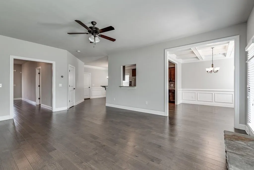 Hoschton, Georgia 30548, United States, 4 Bedrooms Bedrooms, ,3 BathroomsBathrooms,Residential,Active,110580