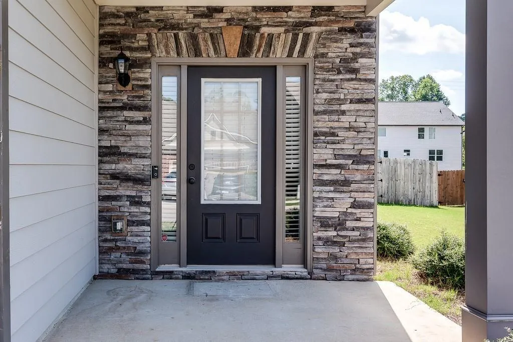 Hoschton, Georgia 30548, United States, 4 Bedrooms Bedrooms, ,3 BathroomsBathrooms,Residential,Active,110580