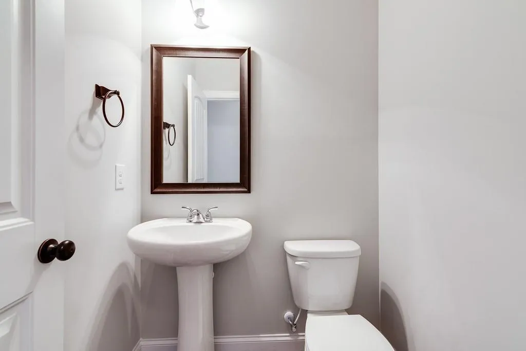 Hoschton, Georgia 30548, United States, 4 Bedrooms Bedrooms, ,3 BathroomsBathrooms,Residential,Active,110580