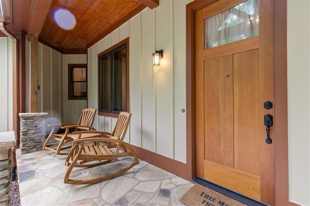 228 Sleepy Hollow Circle