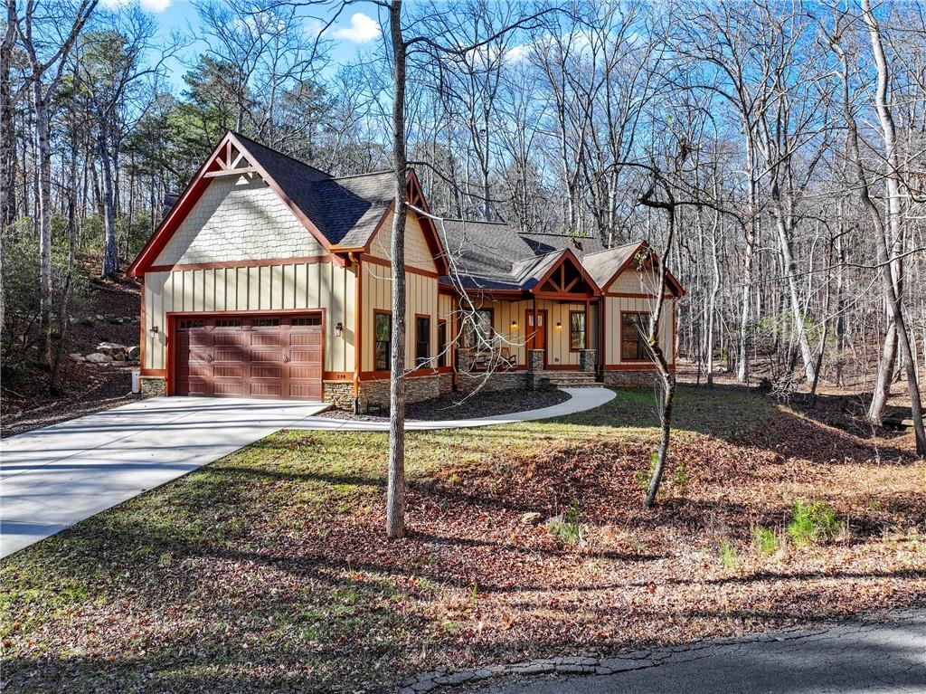 228 Sleepy Hollow Circle