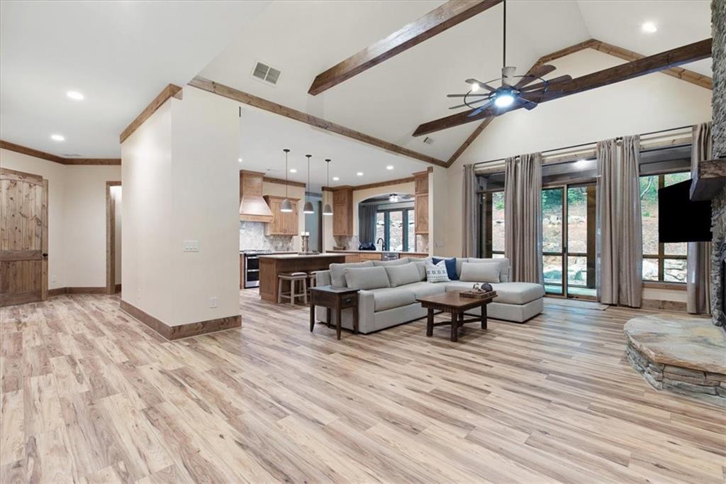 228 Sleepy Hollow Circle