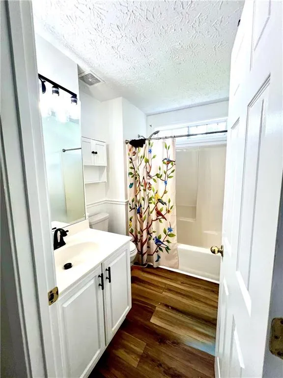 Cumming, Georgia 30040, United States, 3 Bedrooms Bedrooms, ,2 BathroomsBathrooms,Residential,Active,195361