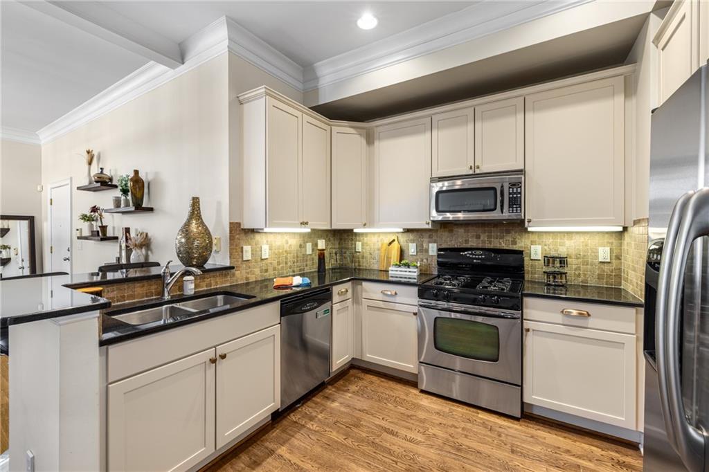 The Townhomes at Candler Park - Residential