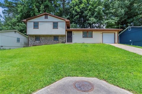 2247 Cherokee Valley Drive Lithonia GA 30058