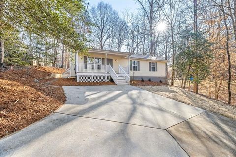 A home in Dawsonville