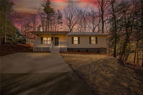 A home in Dawsonville