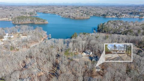 A home in Dawsonville