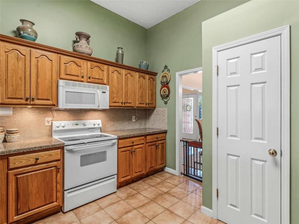 925 Champions Way, Mcdonough, Georgia image 39