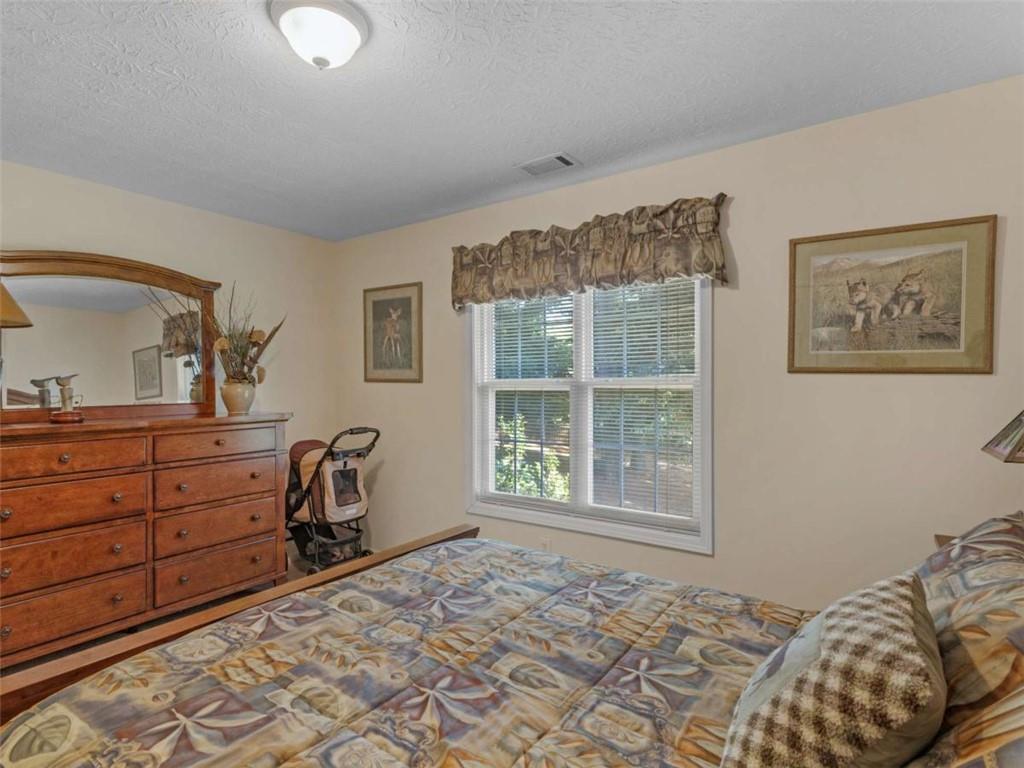 925 Champions Way, Mcdonough, Georgia image 28