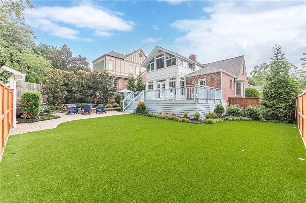 Atlanta, Georgia 30306, United States, 3 Bedrooms Bedrooms, ,4 BathroomsBathrooms,Residential,Active,195414