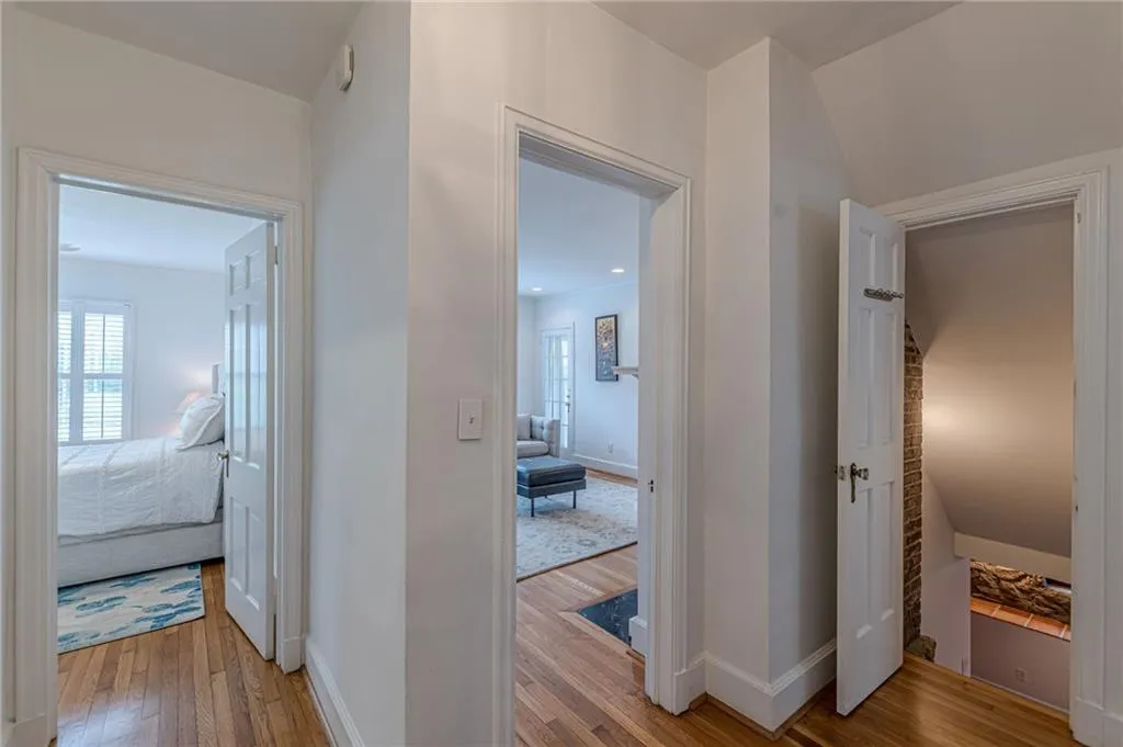 Atlanta, Georgia 30306, United States, 3 Bedrooms Bedrooms, ,4 BathroomsBathrooms,Residential,Active,195414