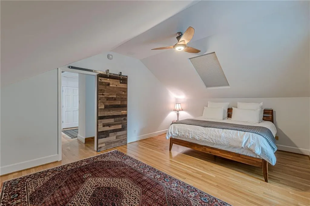 Atlanta, Georgia 30306, United States, 3 Bedrooms Bedrooms, ,4 BathroomsBathrooms,Residential,Active,195414