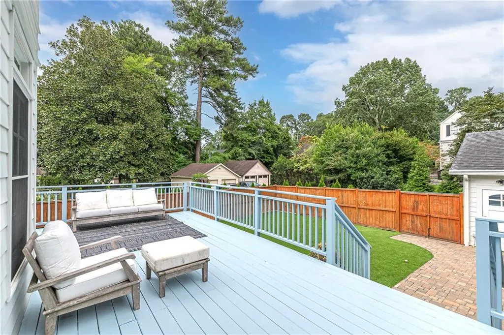 Atlanta, Georgia 30306, United States, 3 Bedrooms Bedrooms, ,4 BathroomsBathrooms,Residential,Active,195414