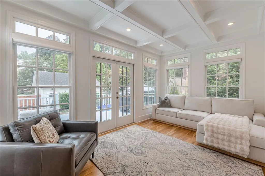 Atlanta, Georgia 30306, United States, 3 Bedrooms Bedrooms, ,4 BathroomsBathrooms,Residential,Active,195414