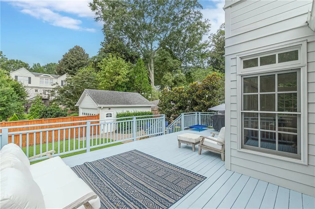 Atlanta, Georgia 30306, United States, 3 Bedrooms Bedrooms, ,4 BathroomsBathrooms,Residential,Active,195414