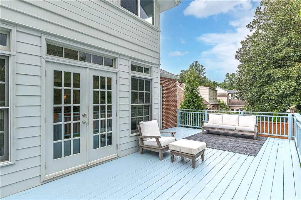 Atlanta, Georgia 30306, United States, 3 Bedrooms Bedrooms, ,4 BathroomsBathrooms,Residential,Active,195414