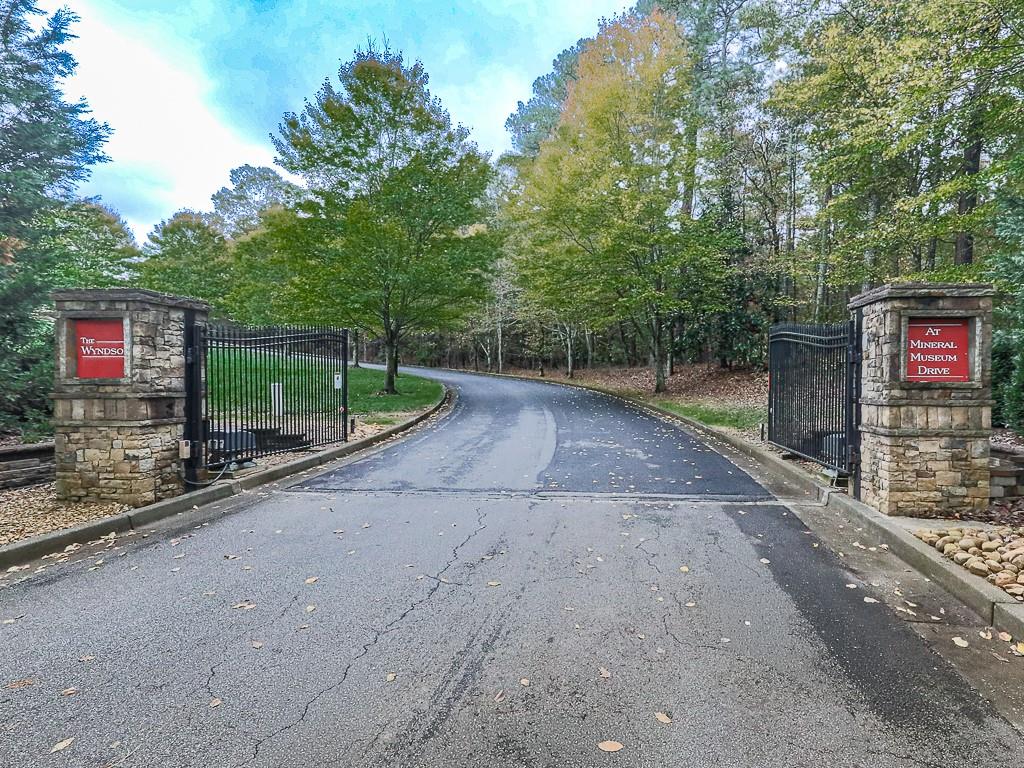 Wyndsor at Mineral Museum Drive - Residential