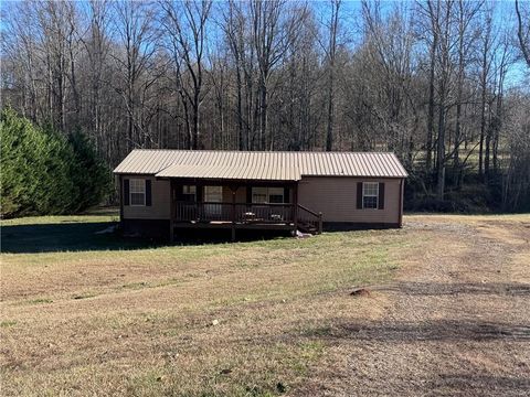Homes For Sale - 196 Westmoreland Meadows Drive<br/> Cleveland, GA 30528