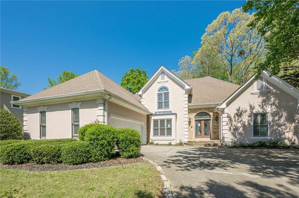 370 Royal Birkdale Court, Johns Creek, Georgia image 2