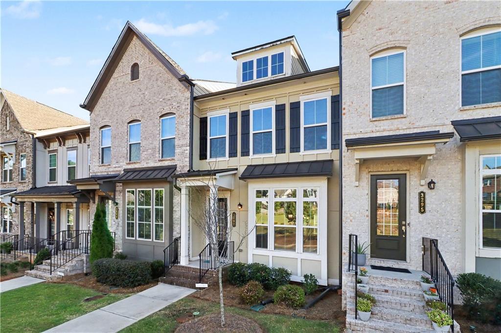3297 Park Pointe Cir Circle