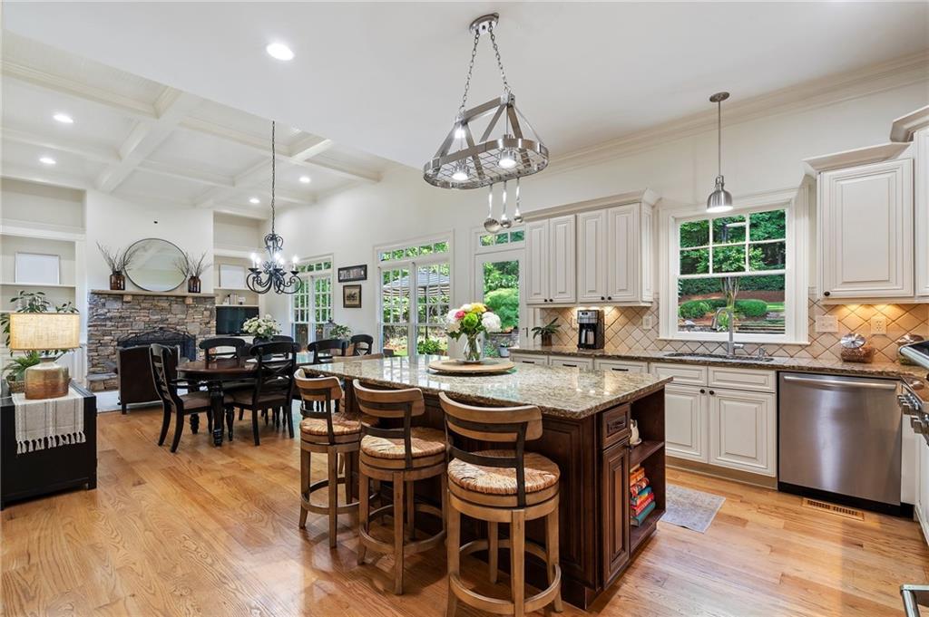 1470 Rolling Links Drive, Alpharetta, Georgia image 16
