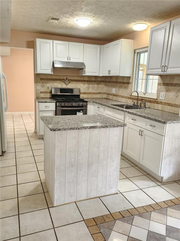 4935 Rockborough Trail NW