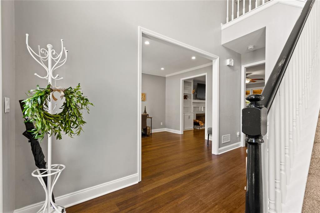 824 Hillcrest Lane Lane