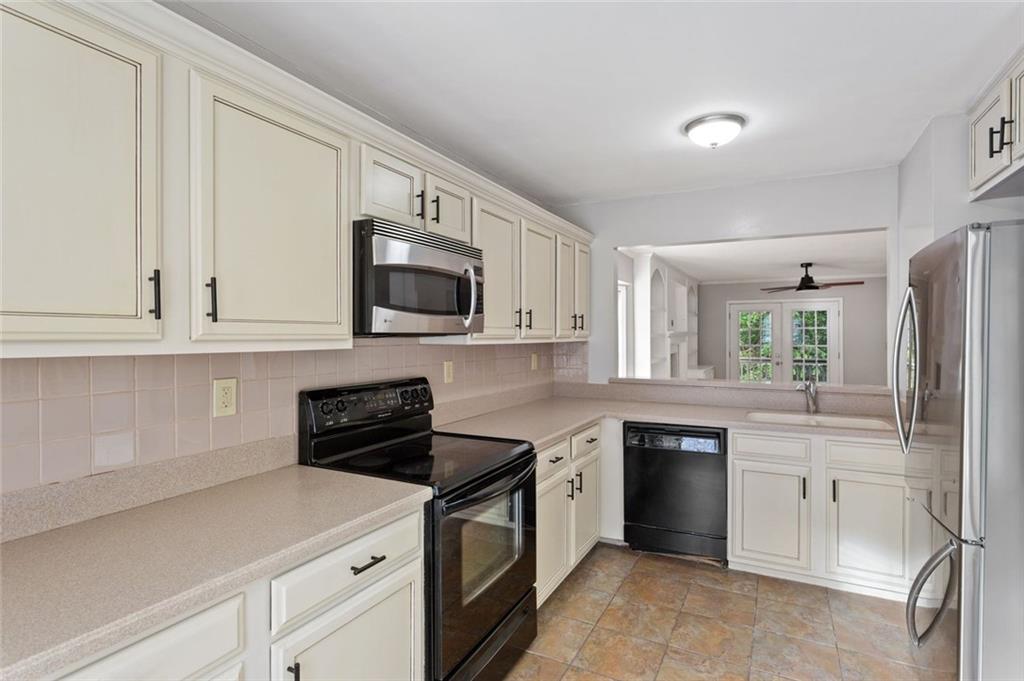 5182 Laurel Bridge Court SE