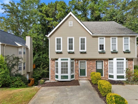 Townhouse For Sale - 5182 Laurel Bridge Court<br/> Cobb County, Smyrna, GA 30082