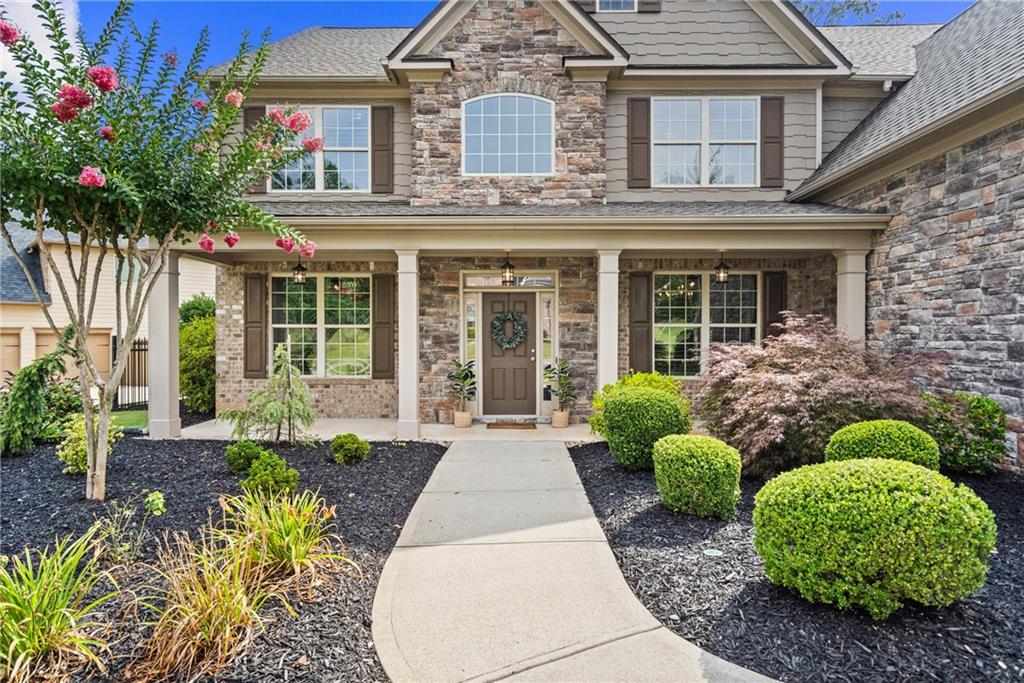 134 Lakestone Parkway