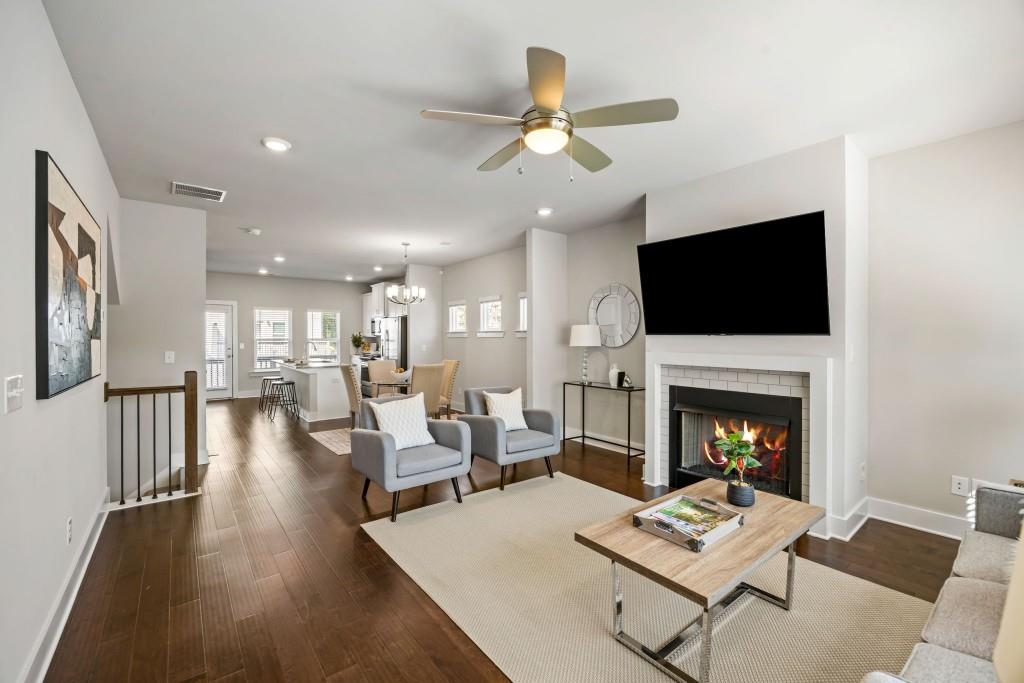 3765 Oxford Circle