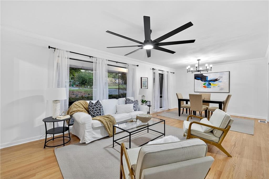 2636 Whiteleigh Court NE