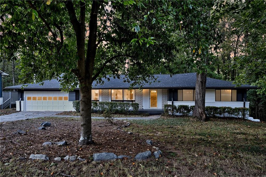 2636 Whiteleigh Court NE