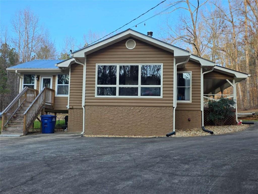 403 N Stringer Road N