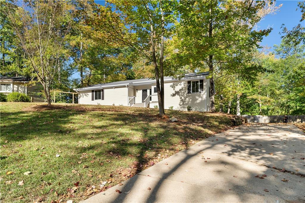 6826 Springwood Drive
