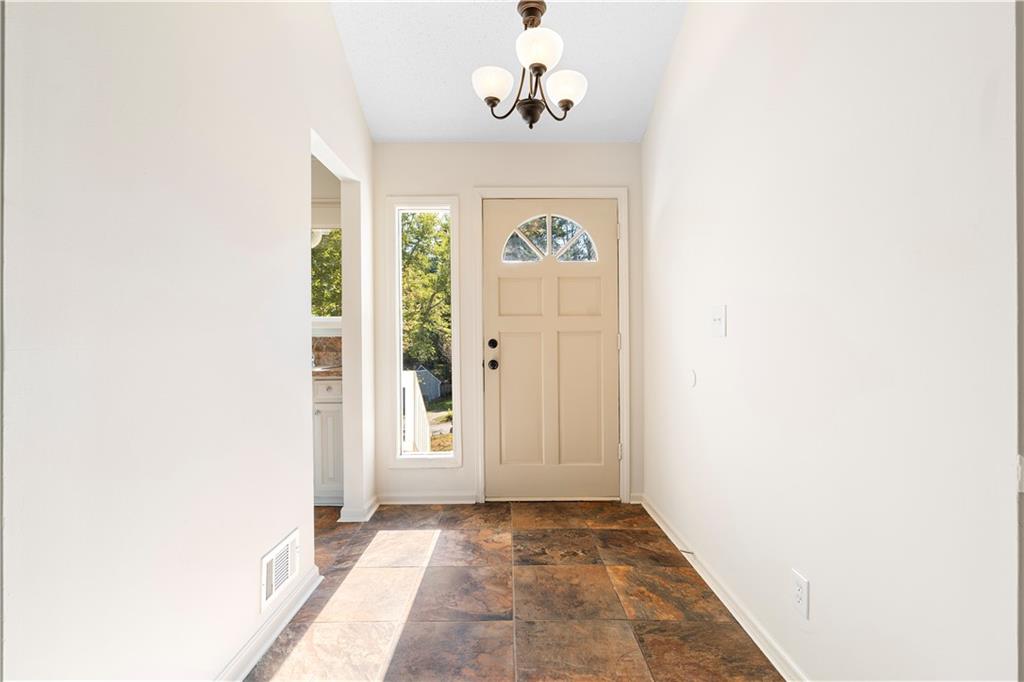 6826 Springwood Drive