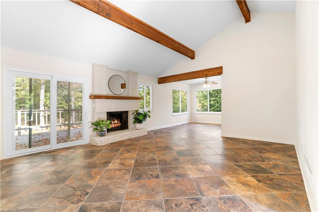 6826 Springwood Drive
