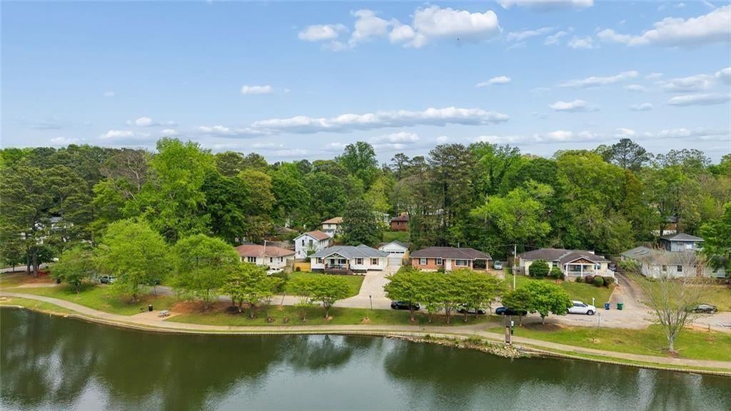 1964 E Lakeside Drive