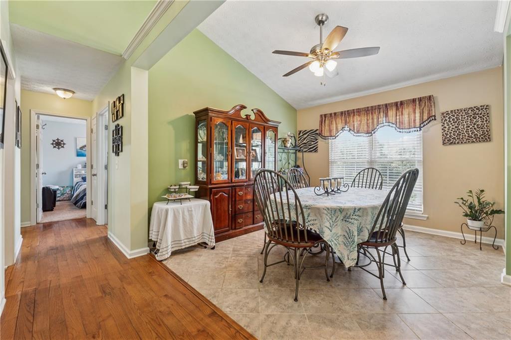 672 Victorian Circle