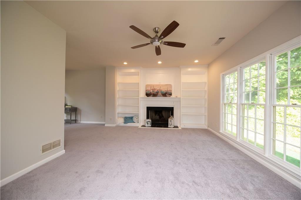 2530 Lockmeade Way, Lawrenceville, Georgia image 8