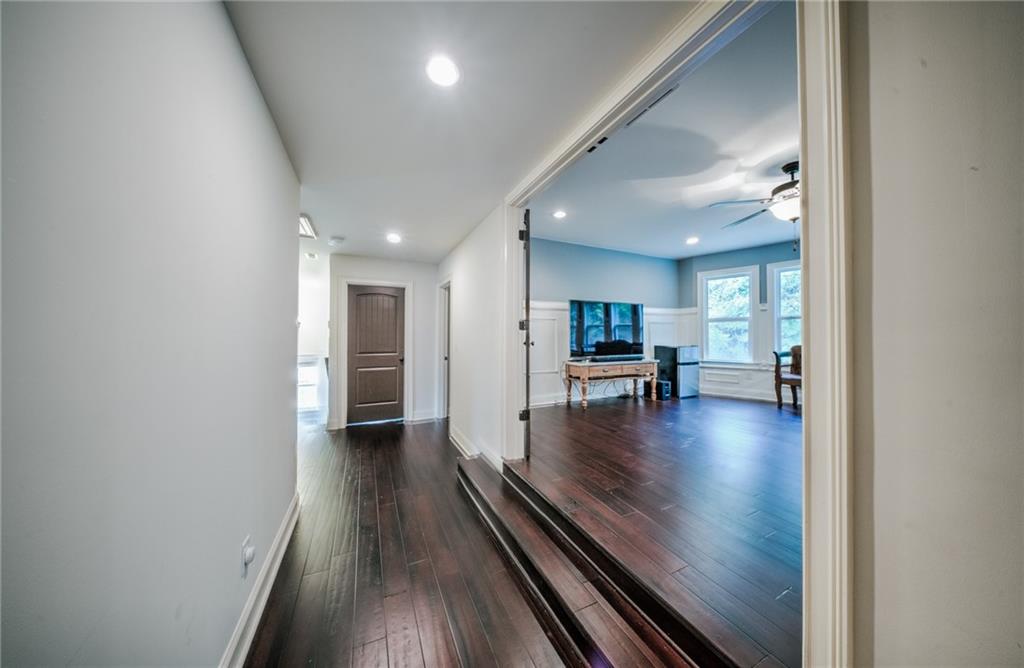 5825 Trailwood Court, Suwanee, Georgia image 44